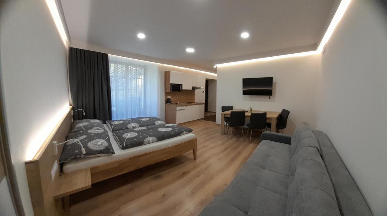 Apartmany Lumi Veľký Slavkov Buitenkant foto