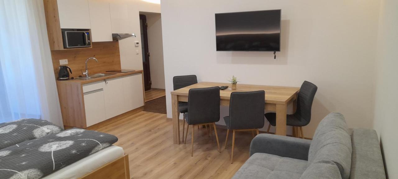 Apartmany Lumi Veľký Slavkov Buitenkant foto